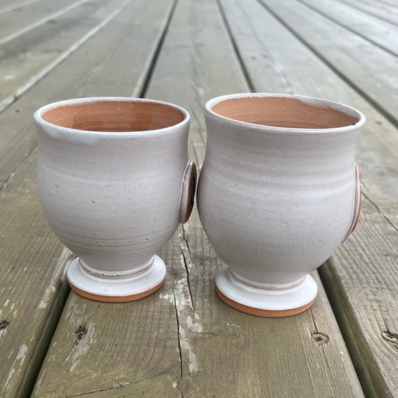 Set of 2 Michael Stanley PEI Prince Edward Island Red Clay Pottery Wine Goblets - Picture 8 of 14